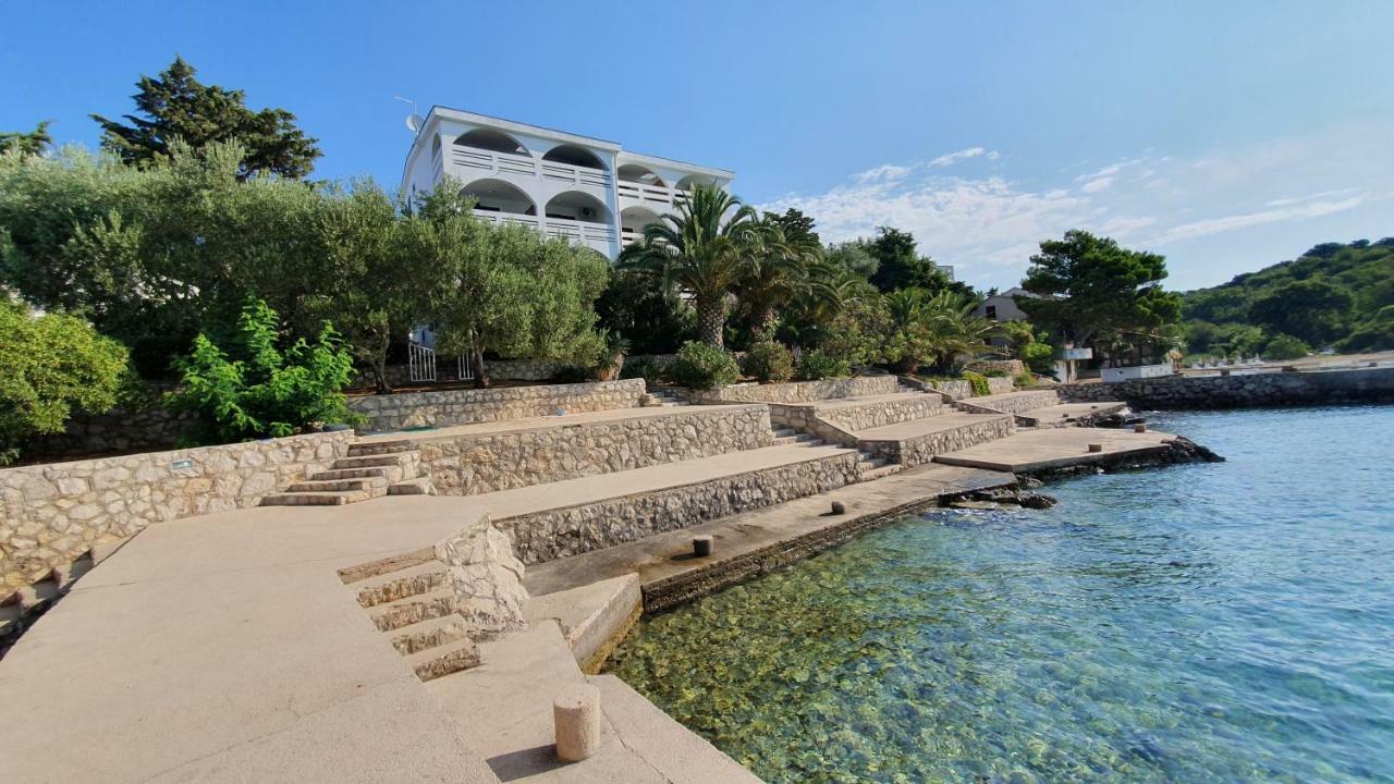 Borovići Apartments Anica Beber מראה חיצוני תמונה