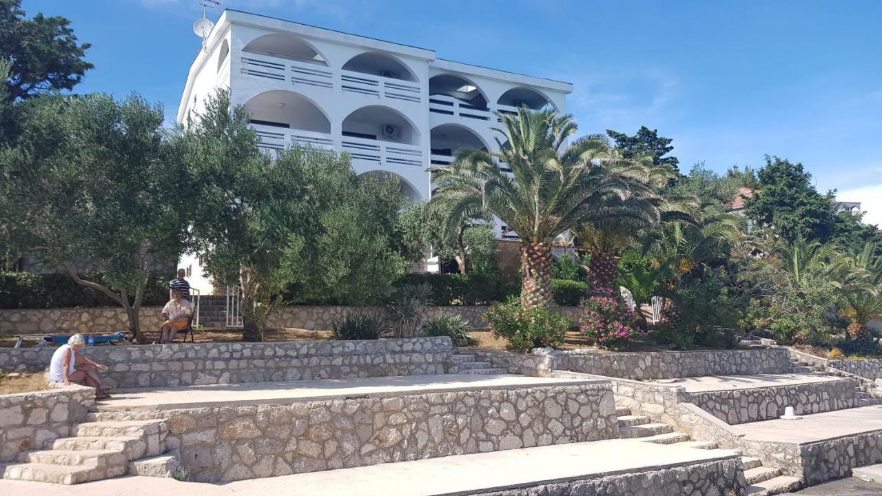 Borovići Apartments Anica Beber מראה חיצוני תמונה